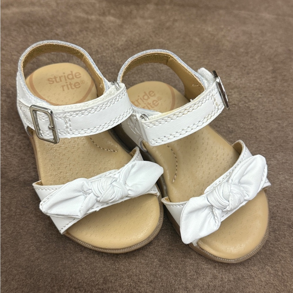 Stride Rite White Sandals with Bow Detail